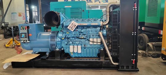 550 kW dieselgenerator met ISO9001-certificering en draagbaar waterkoelsysteem